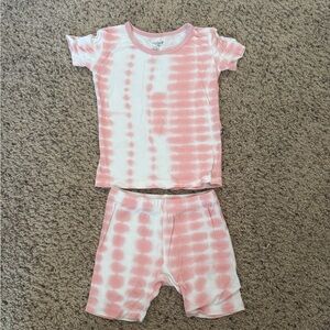 Kyte Baby short sleeve pajamas in Crepe Rip Tide Pink 2T